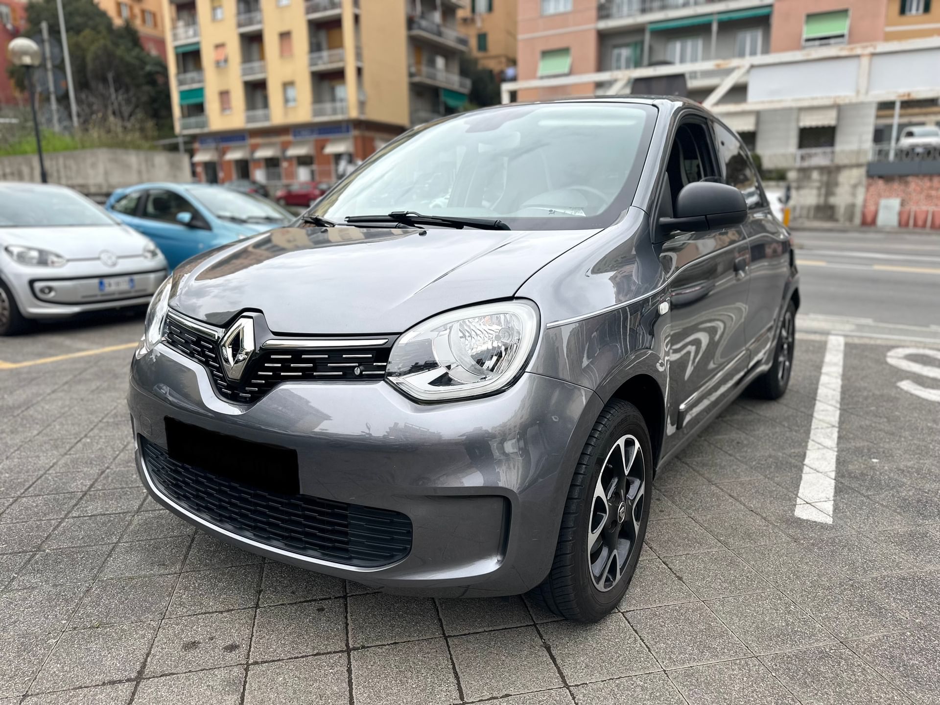 RENAULT TWINGO III – TCE 95 INTENS INTERNI IN PELLE + SCHERMO